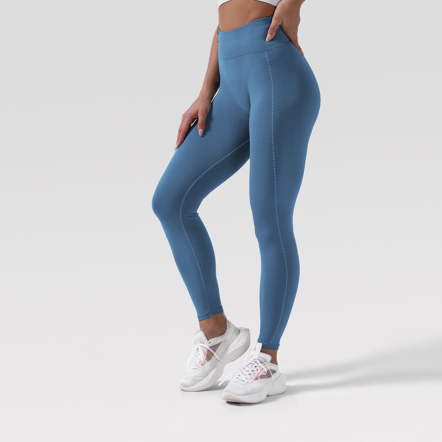 Tight seamless yoga pants