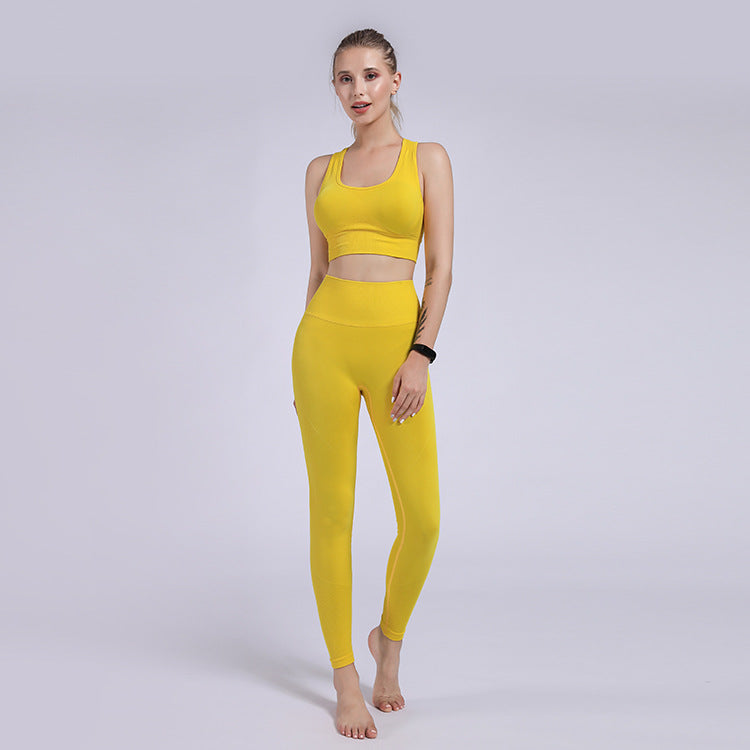 Hot-selling New Yoga Clothes Seamless Sports Peach Hips Fitness Pants Hip Pants Leggings Yoga Clothes Women's Suits